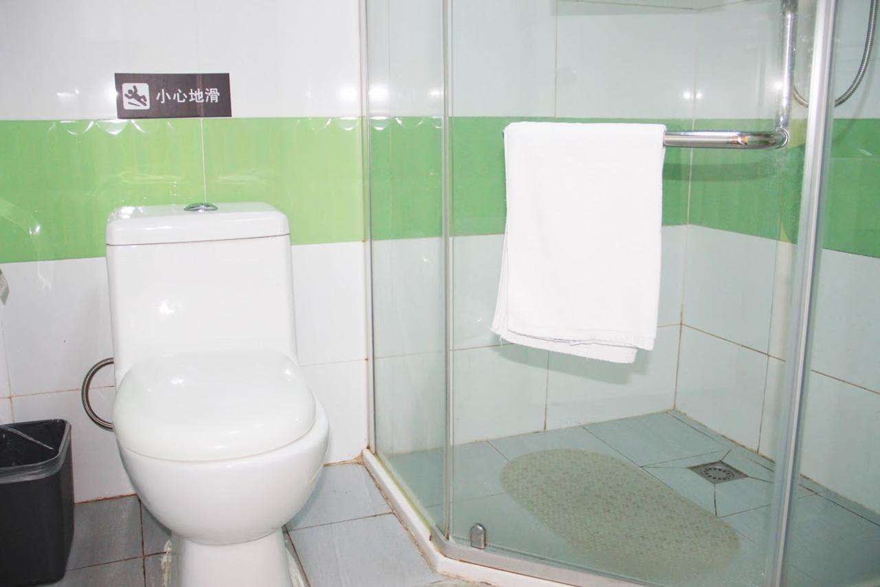 7Days Inn Xingyi Pingdong Avenue المظهر الخارجي الصورة